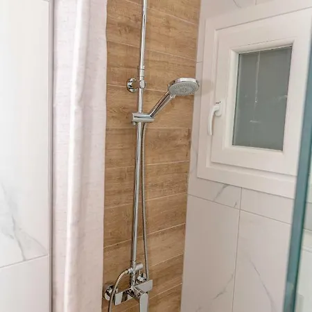 Apartament Aitolou Near The Sea *